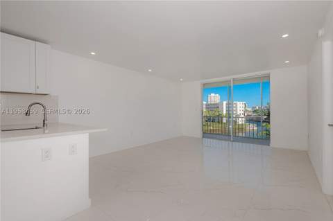 2851 Leonard Dr J405, Aventura FL - photo 15 of 38