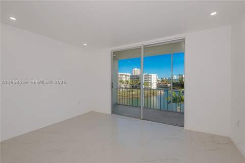 2851 Leonard Dr J405, Aventura FL - photo 19 of 38