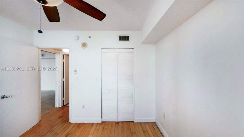 2 bedroom Condominium at 31 SE 5th St 2408, Brickell On The River N T, Miami — photo 2