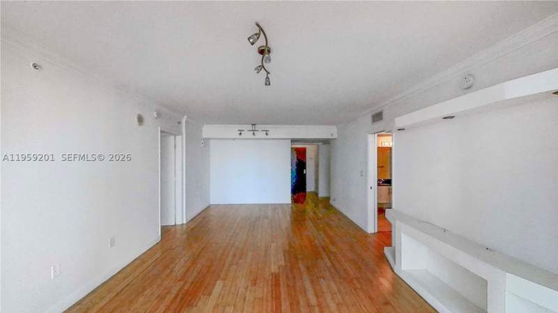 2 bedroom Condominium at 31 SE 5th St 2408, Brickell On The River N T, Miami — photo 4