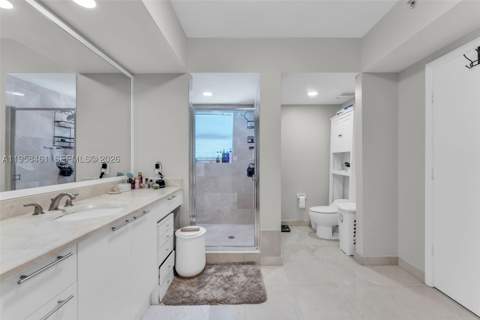 14951 Royal Oaks Ln 2201, North Miami FL - photo 10 of 23