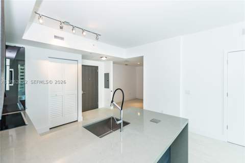1080 Brickell Ave 1706, Miami FL - photo 7 of 28