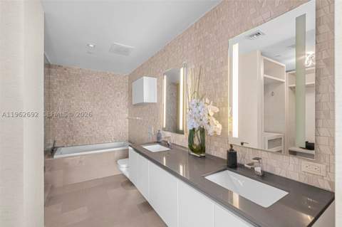 88 SW 7th St 3806, Miami FL - photo 9 of 24
