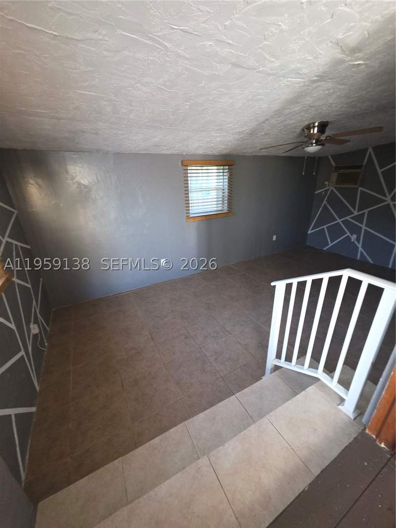 3 bedroom SingleFamilyResidence at 2401 NW 56th St, Syrola Pines, Miami — photo 5