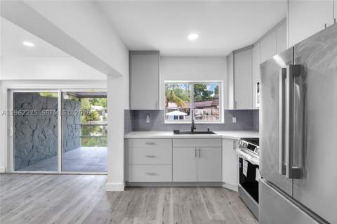 7412 Big Cypress Dr, Miami Lakes FL - photo 13 of 33
