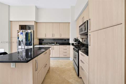 16500 Collins Ave Th-9, Sunny Isles Beach FL - photo 11 of 31