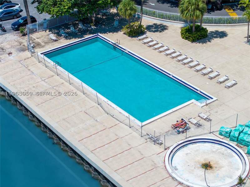 2 bedroom Condominium at 7441 Wayne Ave 9I, Parkview Point, Miami Beach — photo 2