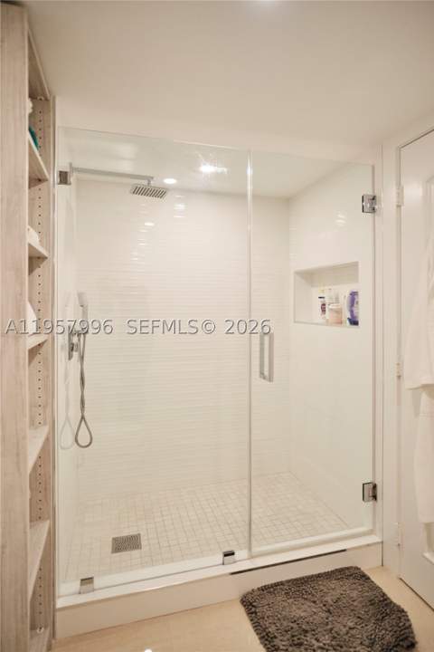 520 Brickell Key Dr A1904, Miami FL - photo 18 of 36