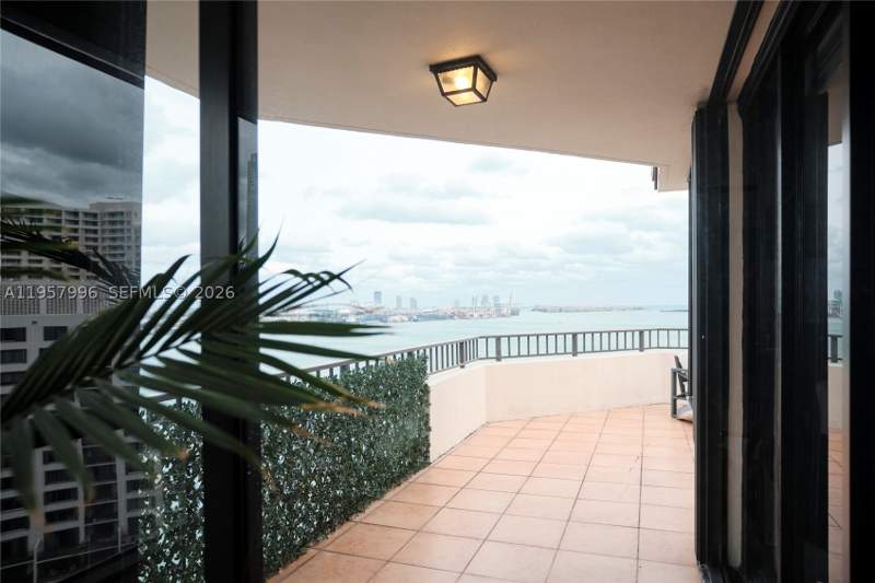 2 bedroom Condominium at 520 Brickell Key Dr A1904, BRICKELL KEY ONE CONDO, Miami — photo 4