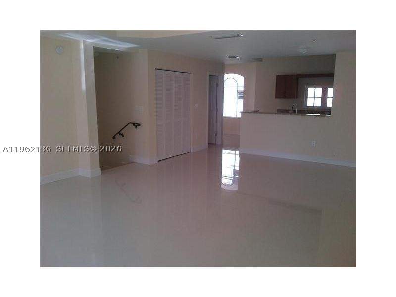 2 bedroom Townhouse at 18402 NE 27 Ct 124, Merco At Aventura, Aventura — photo 4