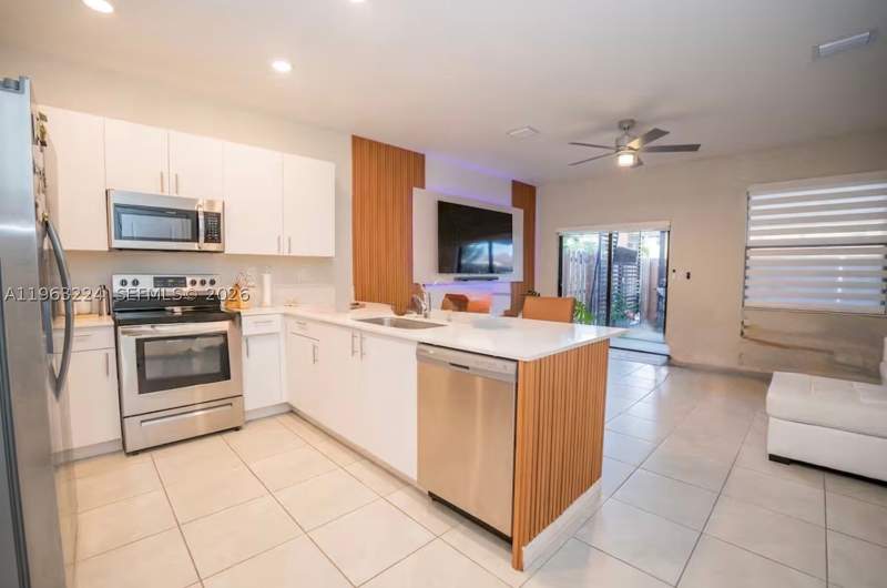 3 bedroom Townhouse at 24605 SW 117th Ct, Silver Palm Residential H, Homestead — photo 4