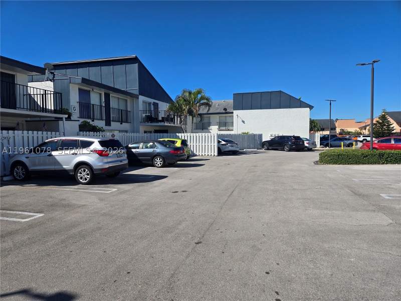 2 bedroom Condominium at 15454 SW 85th Ln 135, Olympian Gdn Condo, Miami — photo 3