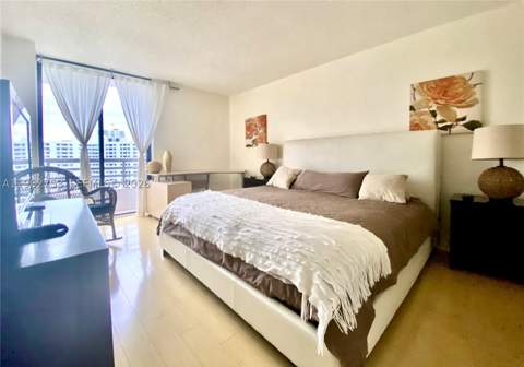 3300 NE 191st St 1807, Aventura FL - photo 10 of 17