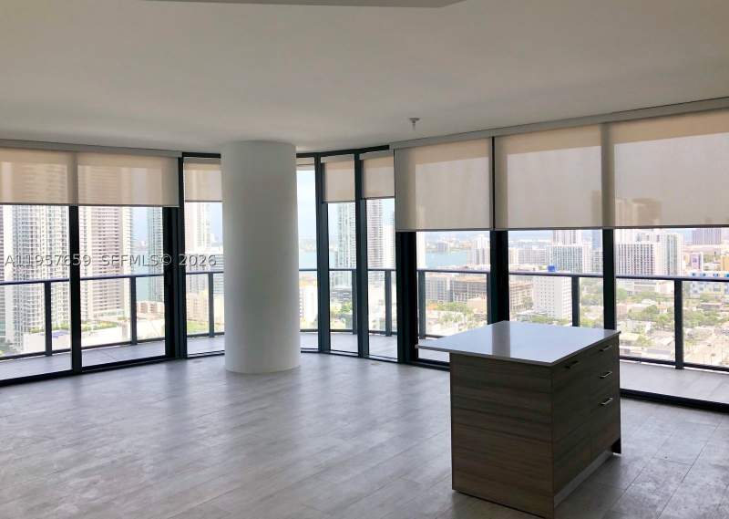 2 bedroom Condominium at 121 NE 34th St 2704, 3401 Midtown Condo, Miami — photo 4