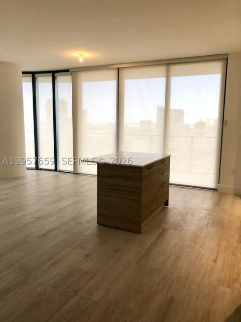 121 NE 34th St 2704, Miami FL - photo 6 of 44