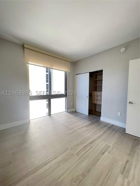 16385 Biscayne Blvd 607, North Miami Beach FL - photo 15 of 30