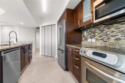 20000 E Country Club Dr 716, Aventura FL - photo 10 of 54