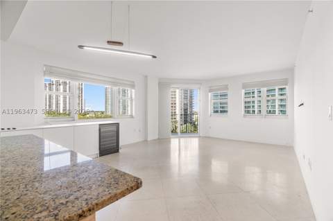 20000 E Country Club Dr 716, Aventura FL - photo 16 of 54