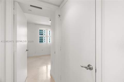20000 E Country Club Dr 716, Aventura FL - photo 19 of 54