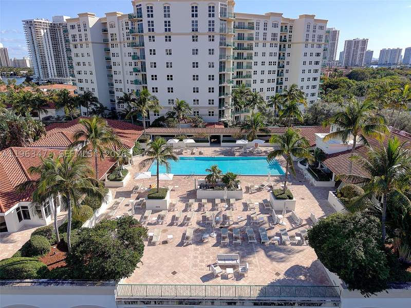 3 bedroom Condominium at 20000 E Country Club Dr 716, Turnberry Vlg No Tower Co, Aventura — photo 3