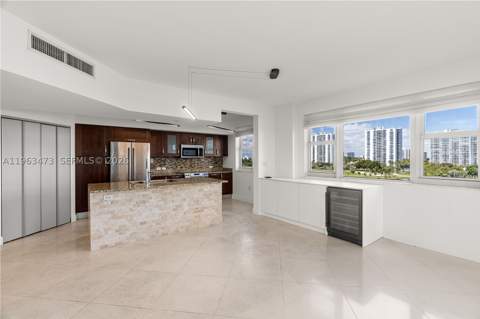 20000 E Country Club Dr 716, Aventura FL - photo 7 of 54