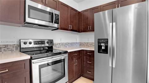 8678 NW 113th Ct, Doral FL - photo 8 of 11