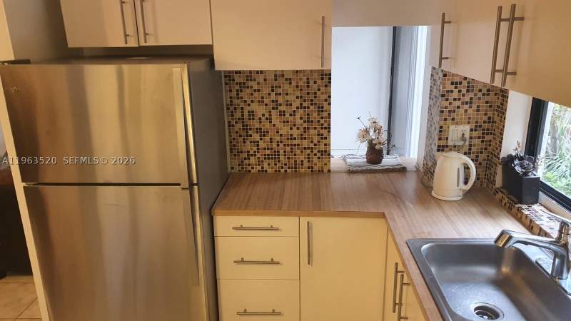 1 bedroom Condominium at 17021 N Bay Rd 316, Plaza Of Americas Condo P, Sunny Isles Beach — photo 5