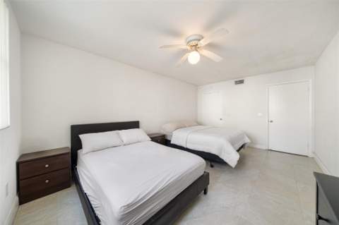 8225 Lake Drive 205, Doral FL - photo 14 of 28
