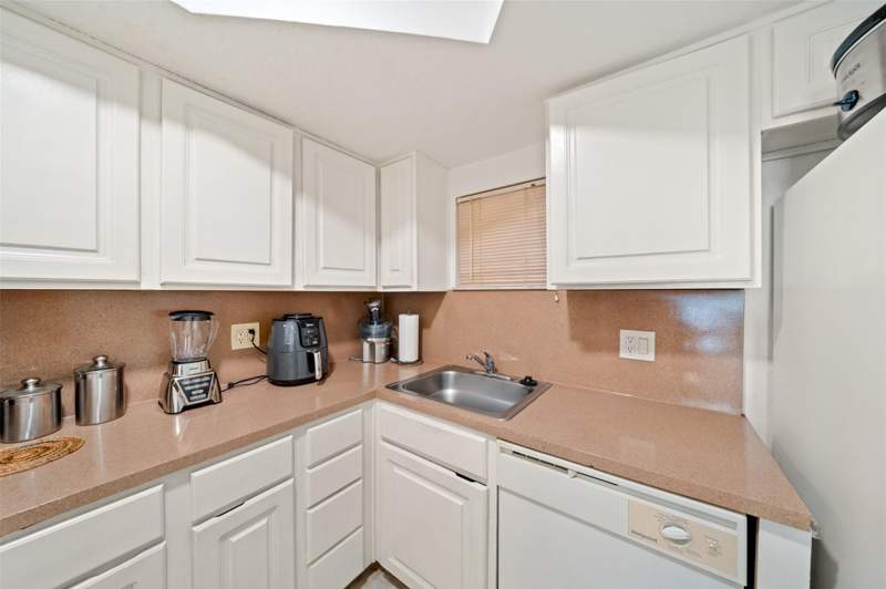 1 bedroom Condominium at 8225 Lake Drive 205, Las Vista At Doral Condo, Doral — photo 5