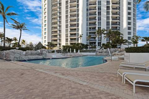 18001 Collins Avenue 2615, Sunny Isles Beach FL - photo 8 of 37
