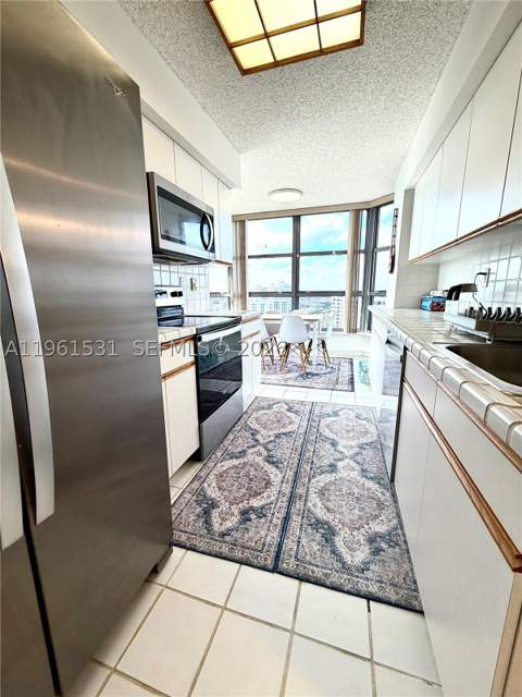 3530 Mystic Pointe Dr 2605, Aventura FL - photo 12 of 35