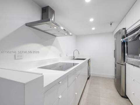 20505 E Country Club Dr 531, Aventura FL - photo 8 of 26