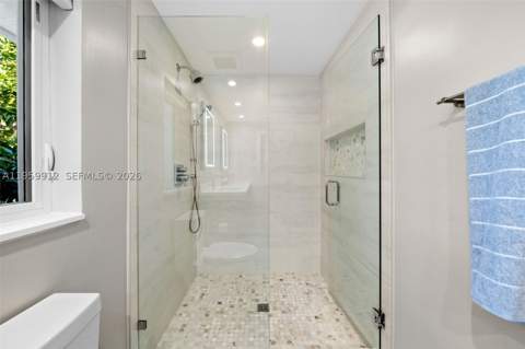4595 N Jefferson Ave, Miami Beach FL - photo 15 of 25