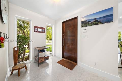 4595 N Jefferson Ave, Miami Beach FL - photo 24 of 25