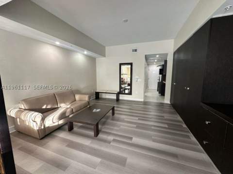 5300 NW 87th Ave 910, Doral FL - photo 7 of 12