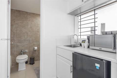 5445 Collins Ave 1623, Miami Beach FL - photo 7 of 28