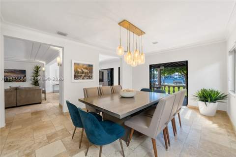 744 Lakeview Dr, Miami Beach FL - photo 6 of 42