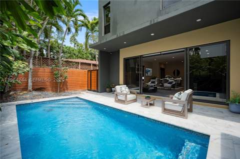 2962 W Trade Ave, Coconut Grove FL - photo 10 of 56