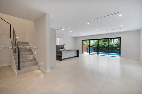 2962 W Trade Ave, Coconut Grove FL - photo 12 of 56