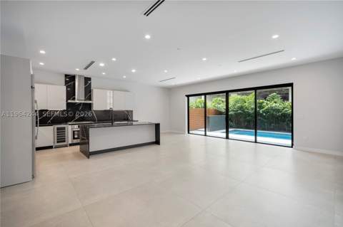 2962 W Trade Ave, Coconut Grove FL - photo 14 of 56