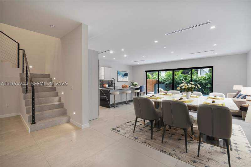 5 bedroom Townhouse at 2962 W Trade Ave, Procyks Sub, Coconut Grove — photo 3