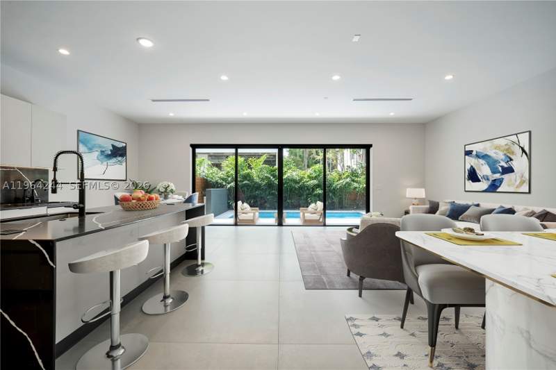 5 bedroom Townhouse at 2962 W Trade Ave, Procyks Sub, Coconut Grove — photo 4