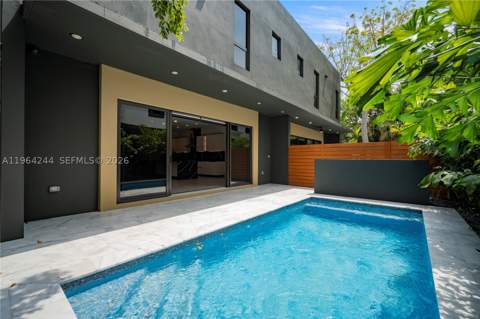 2962 W Trade Ave, Coconut Grove FL - photo 6 of 56