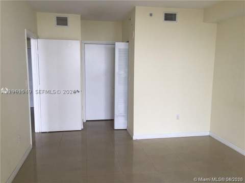 1 Glen Royal Pkwy 1404, Miami FL - photo 6 of 14