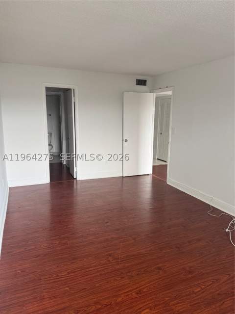 496 NW 165th St Rd D-614, Miami FL - photo 6 of 9