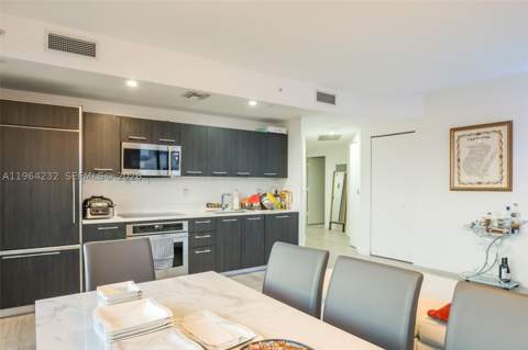 55 SW 9th St 3906, Miami FL - photo 23 of 44