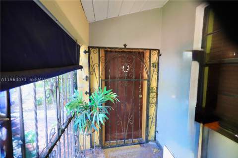 655 NE 82nd St, Miami FL - photo 11 of 15