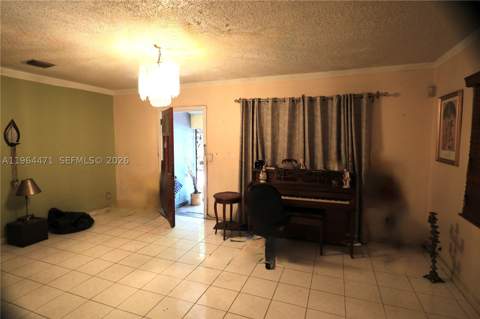 655 NE 82nd St, Miami FL - photo 12 of 15