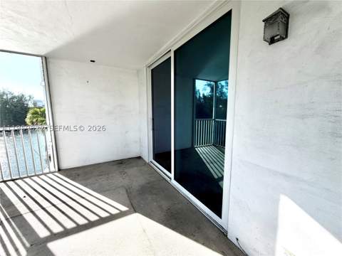 3660 NE 166th St 301 +40' Deeded Dock, North Miami Beach FL - photo 19 of 21