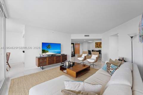 21055 Yacht Club Dr 802, Aventura FL - photo 14 of 32